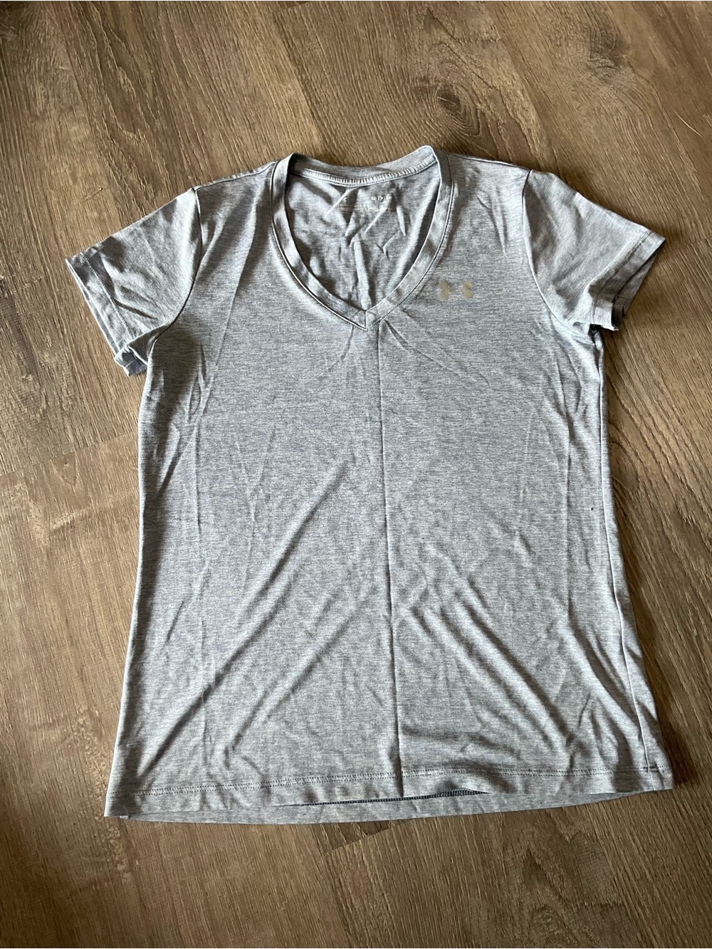 Under Armour Women's Heather Gray V-Neck Performance Tee